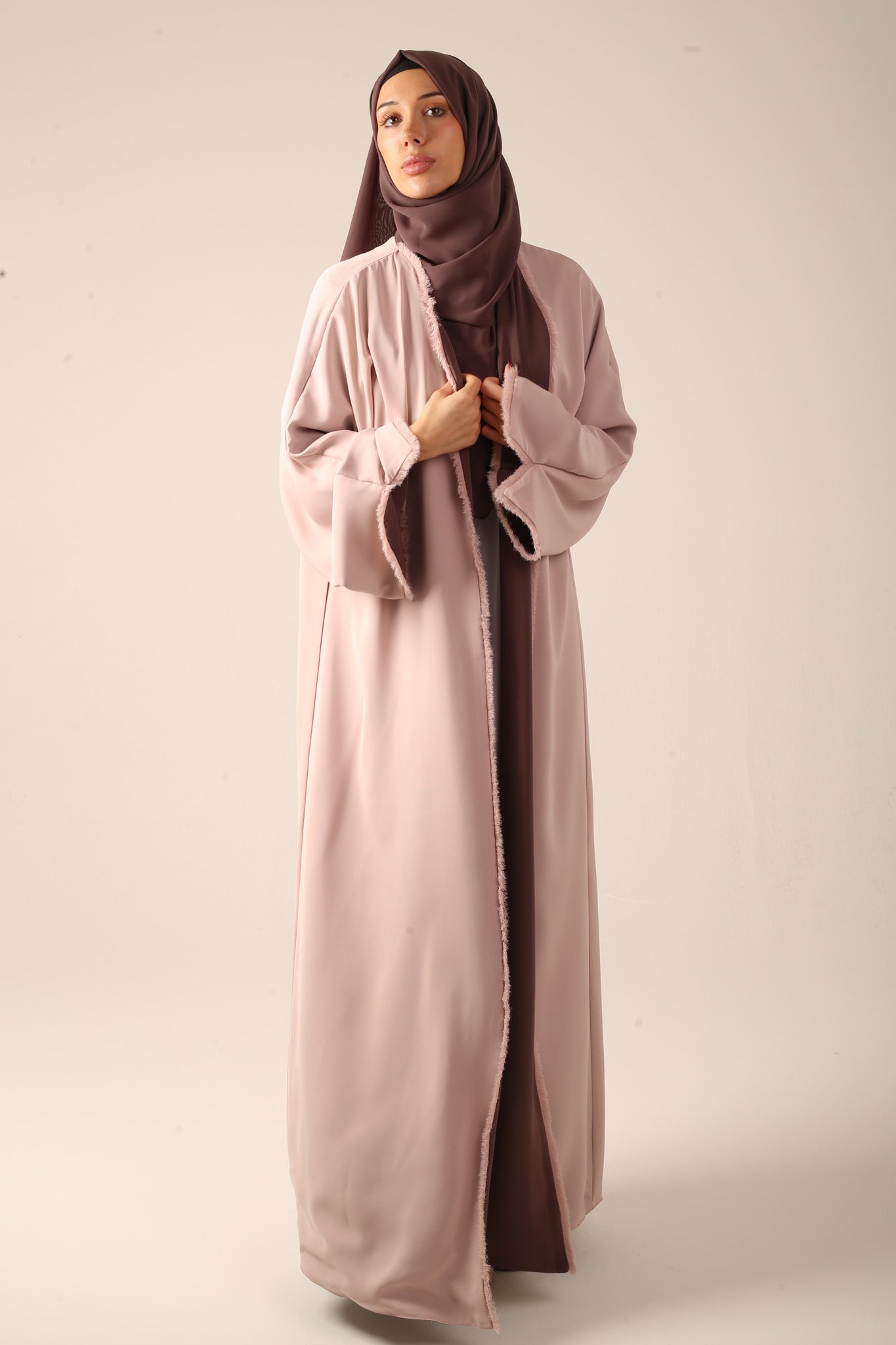 Frayed Elegance Reversible Abaya - Mocha