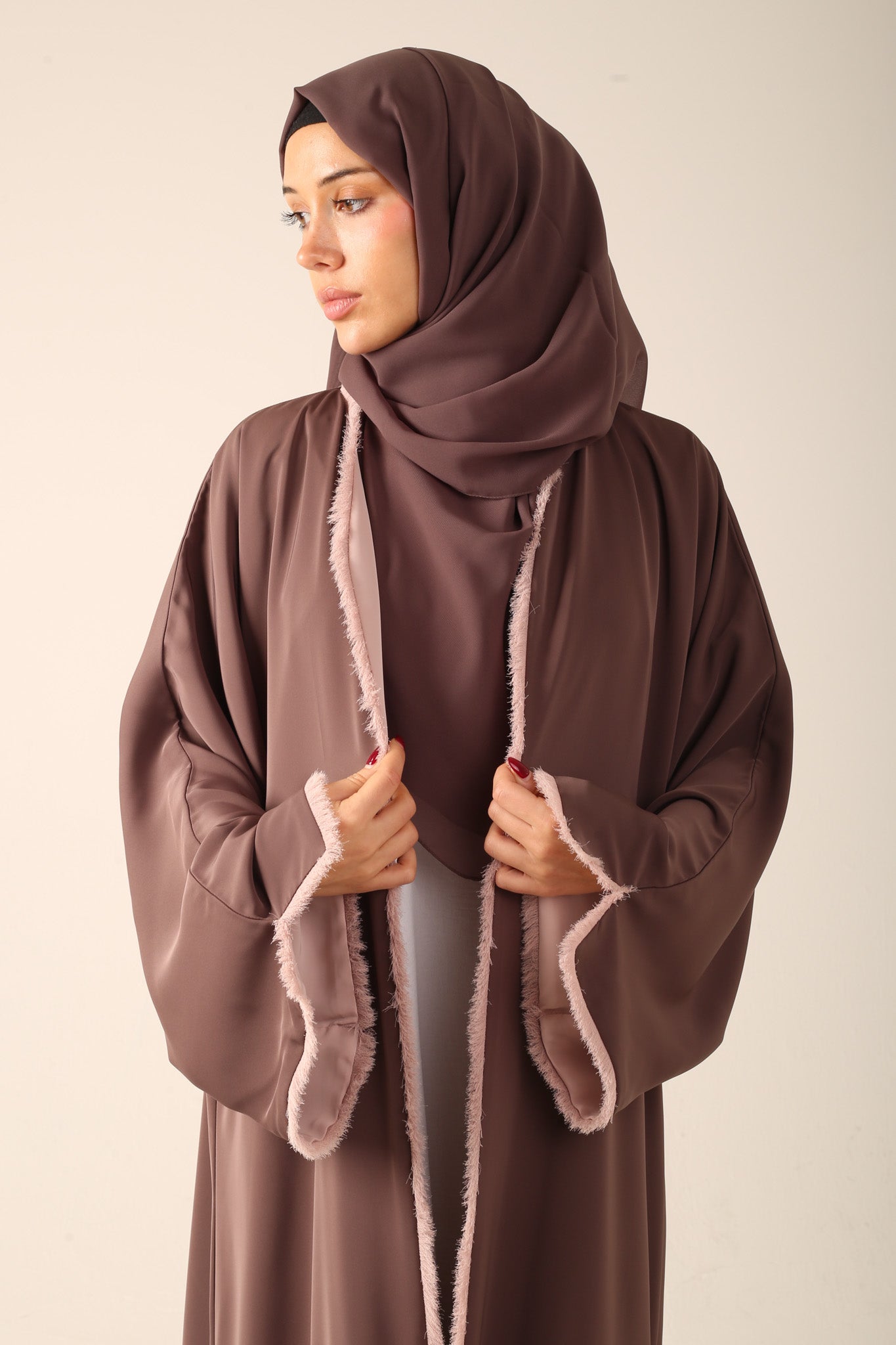 Frayed Elegance Reversible Abaya - Mocha