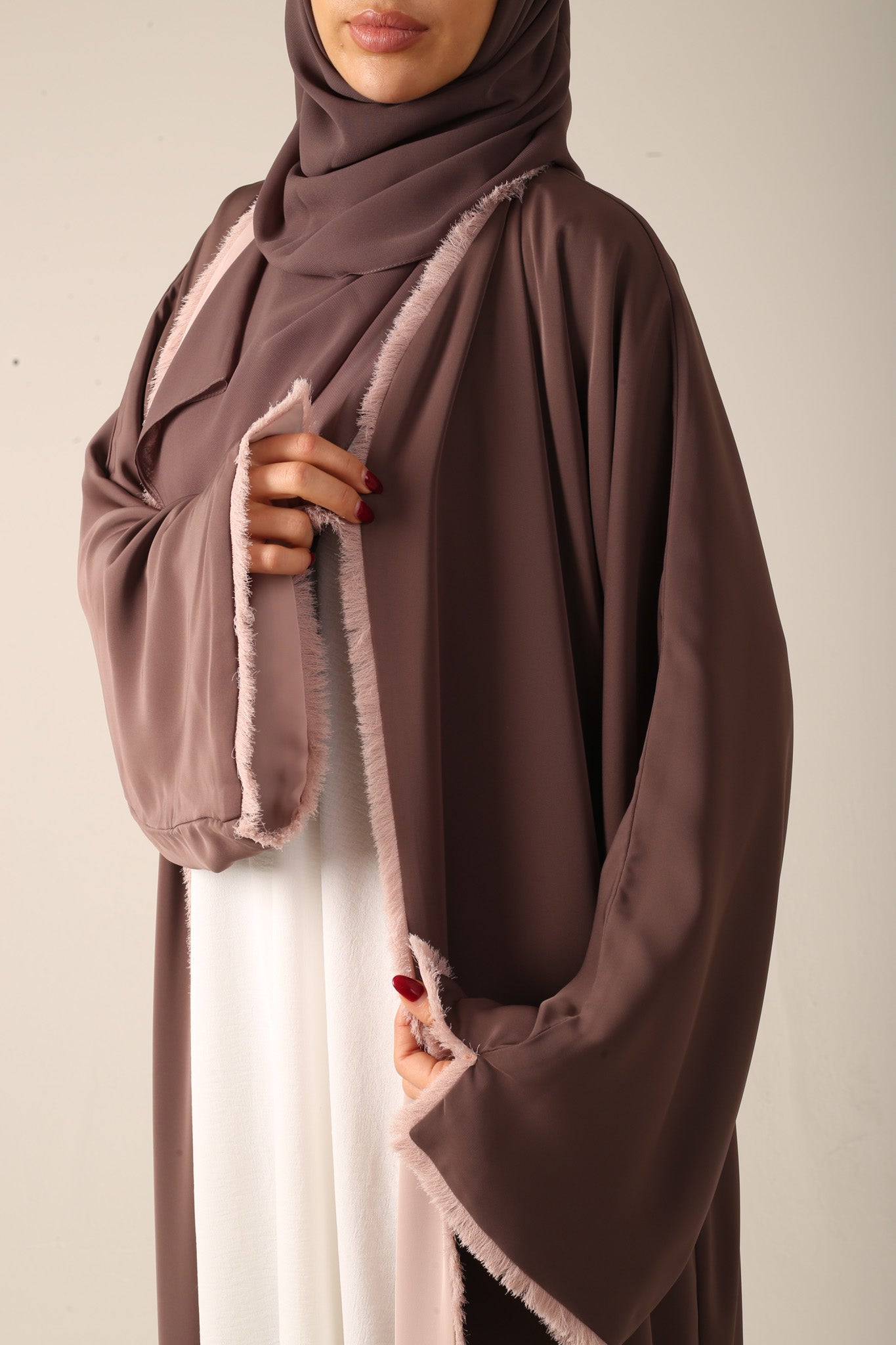 Frayed Elegance Reversible Abaya - Mocha