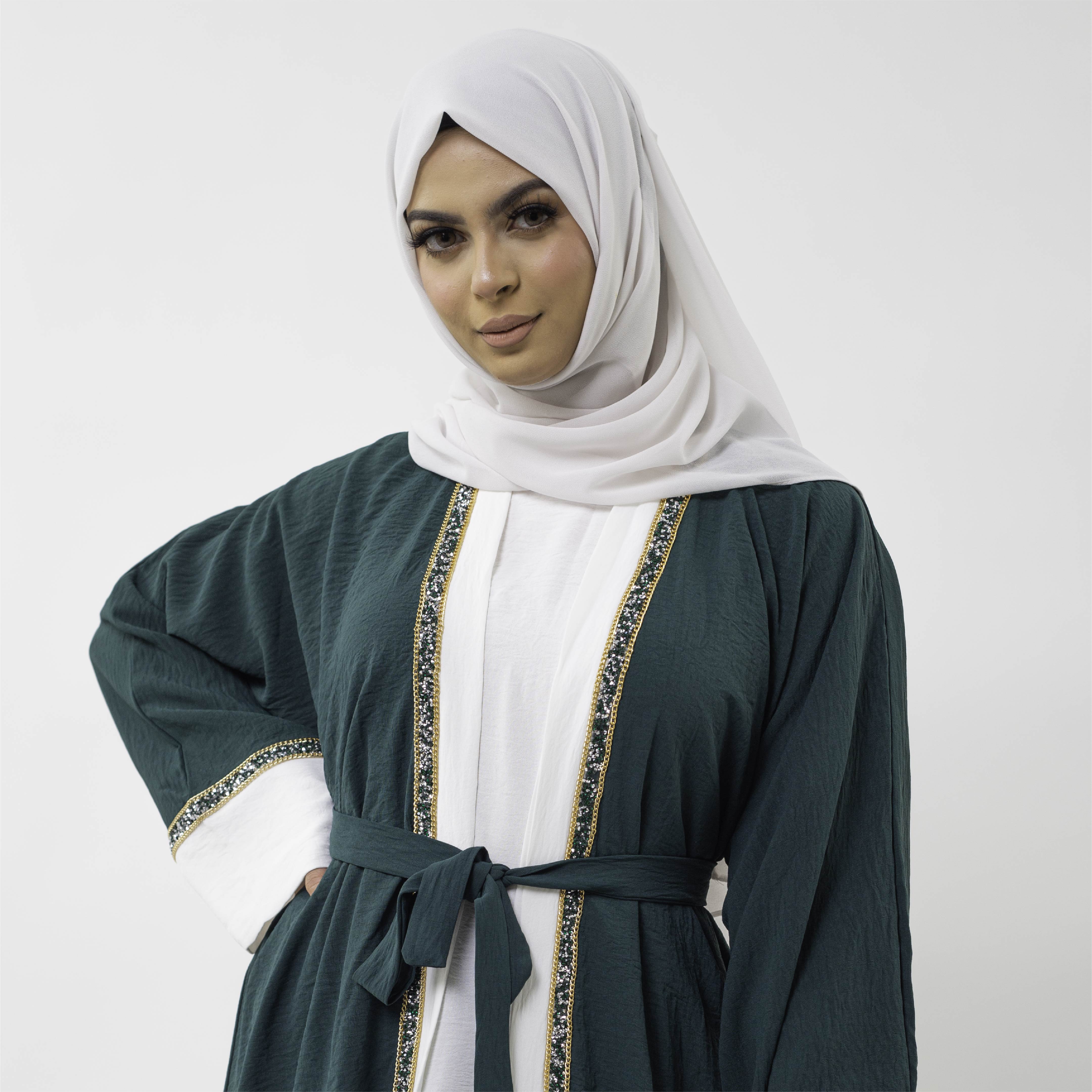 Guide To Styling Your Abaya