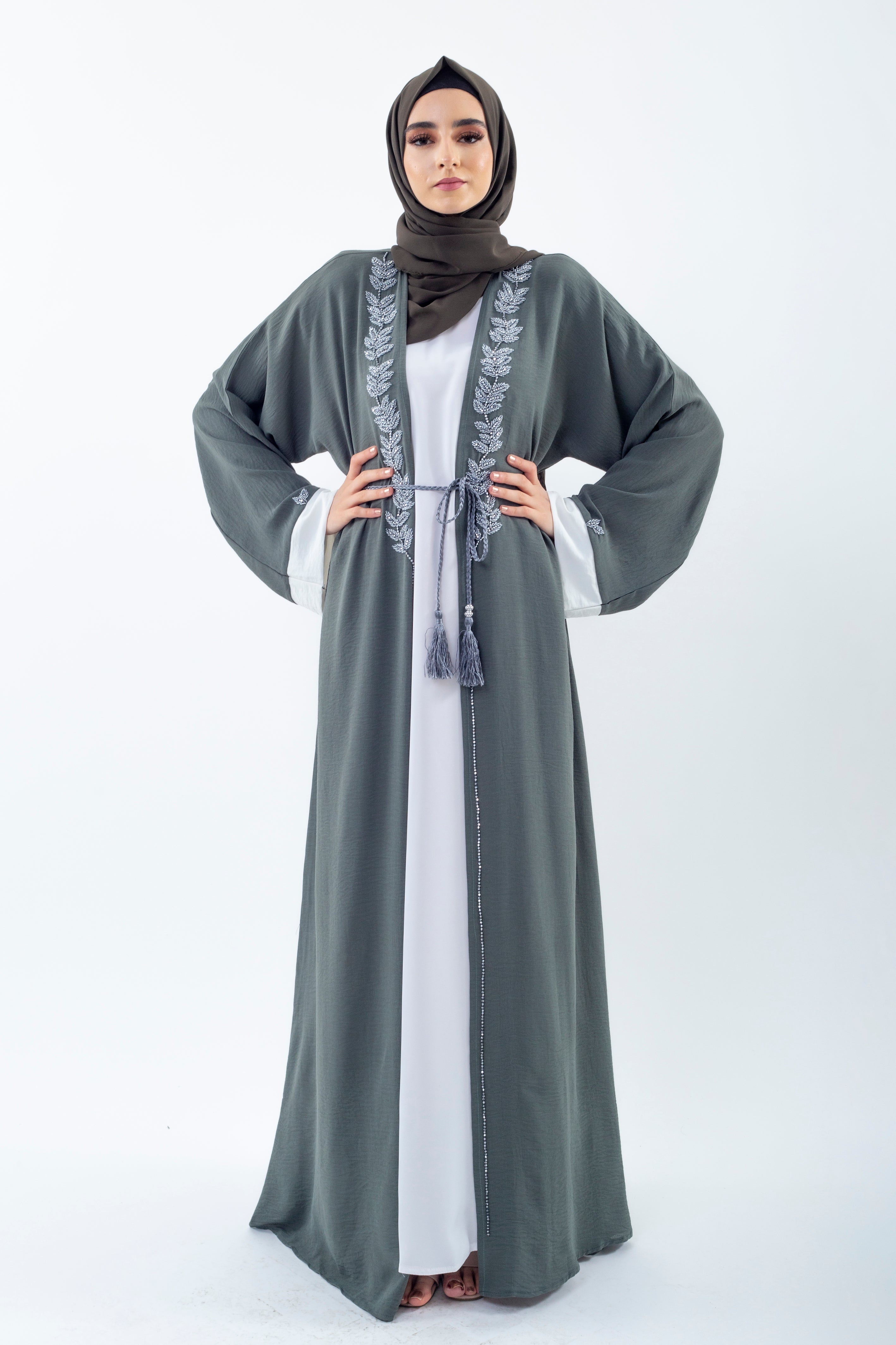 Silver abaya 2025