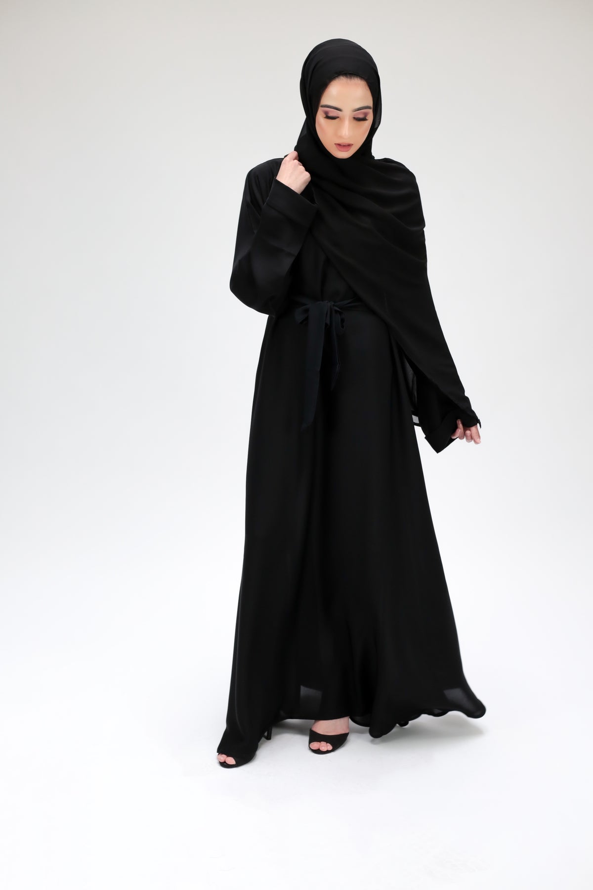 Black Umbrella Cut Closed Abaya