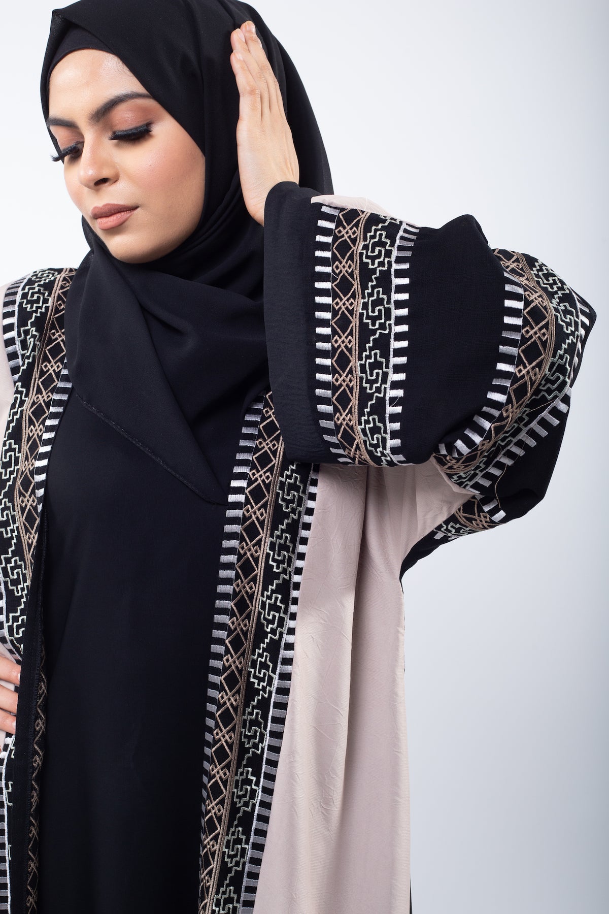 Dual Tone Aztec Print Co-Ord Open Abaya